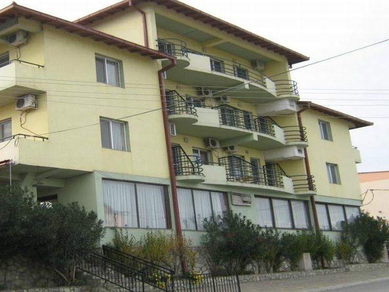 Hotel Istatov Nov Dojran Eksteriør billede