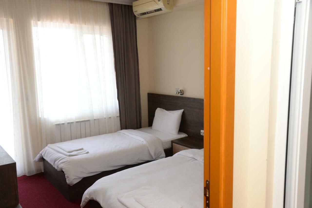 Hotel Istatov Nov Dojran Eksteriør billede