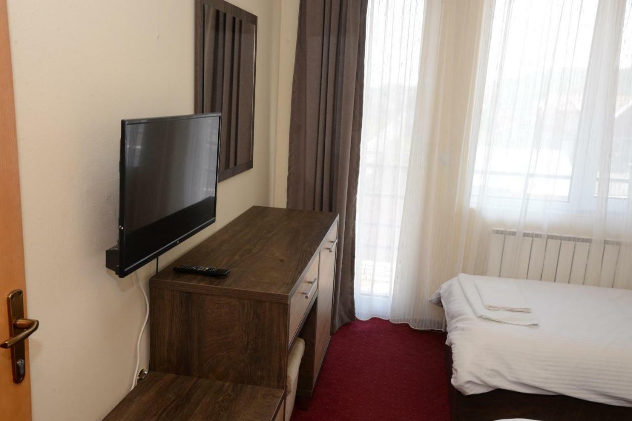 Hotel Istatov Nov Dojran Eksteriør billede